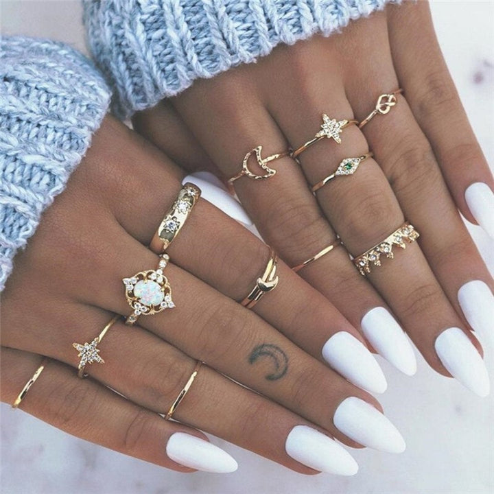 Unique Ring Set: 8 to 12 Pieces